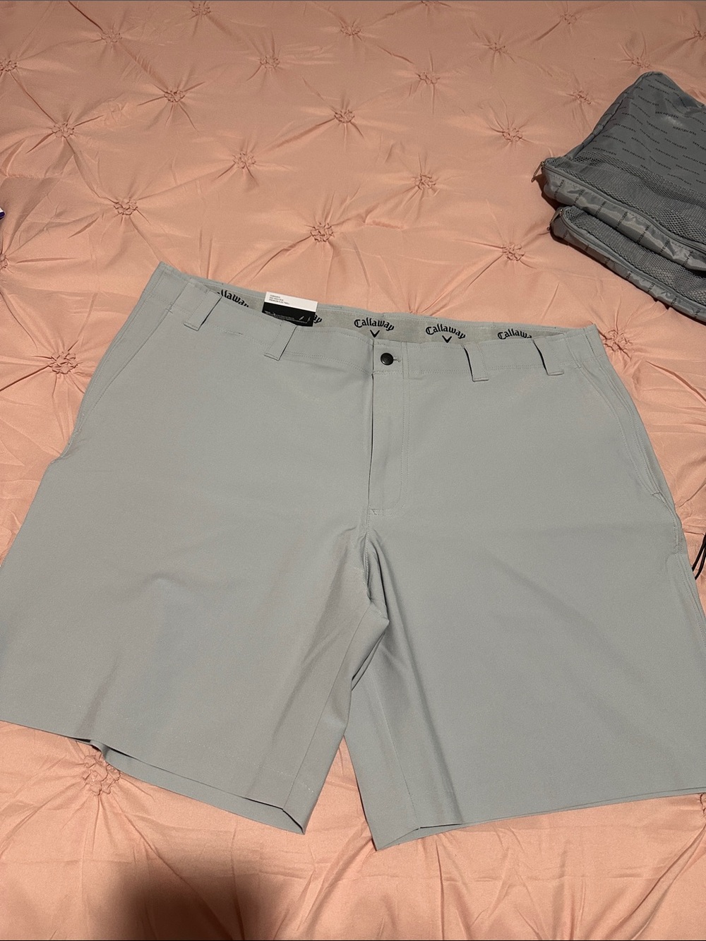Callaway Men's Light Gray Golf Hybrid Shorts